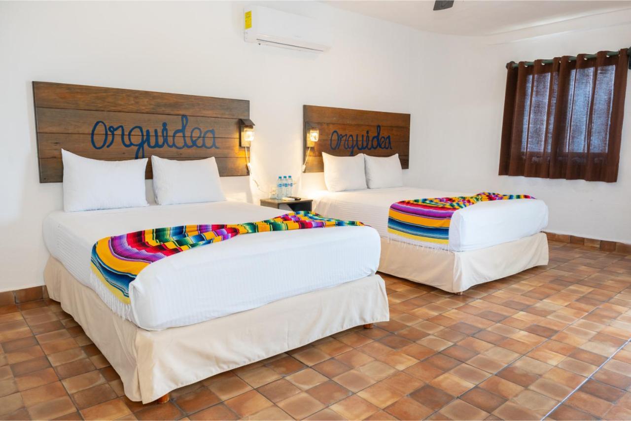 Matan Kaan Hotel Mahahual Exterior photo